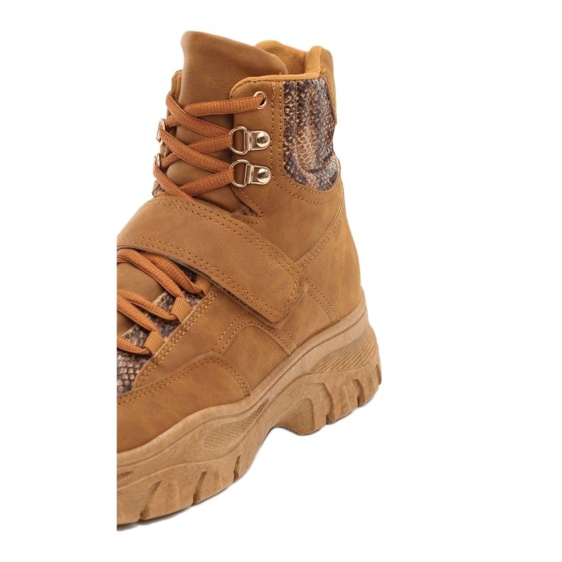 Vices Etaux 8482-68-chameau brun 1 Vices Etaux 8482-68-chameau brun 1