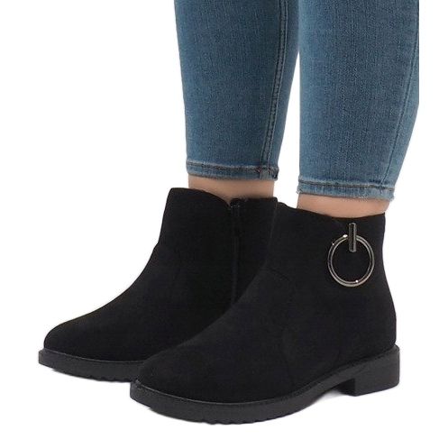 Bottes en daim isolées noires X-36 le noir 2