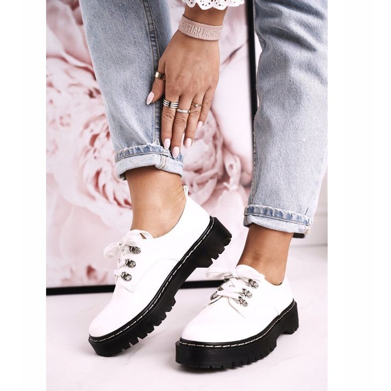 S.Barski Richelieus Femme Richelieu On the Platform S. Barski HX15 Laqué Blanc blanche 1 S.Barski Richelieus Femme Richelieu On the Platform S. Barski HX15 Laqué Blanc blanche 1