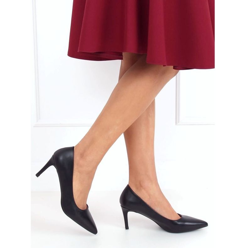 Noir CD62P Escarpins noirs à talons bas le noir 1