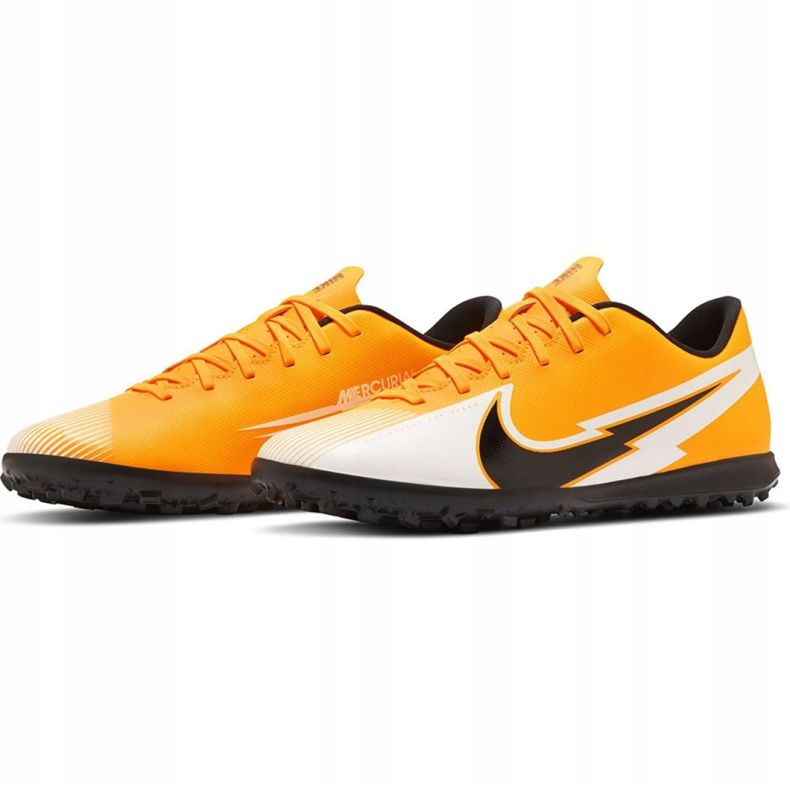 Nike Mercurial Vapor 13 Club Tf M AT7999 801 chaussures de football multicolore jaune 1