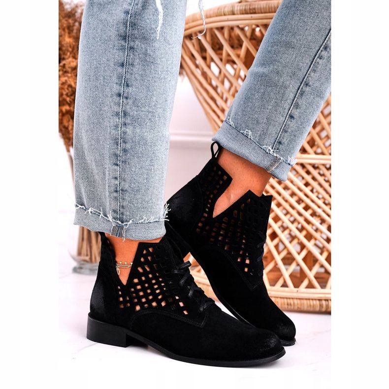 Nicole Bottines Susannah en Daim Ajouré Noir Femme 2