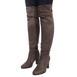 Bottes en daim sur une barre K953 Vert 1