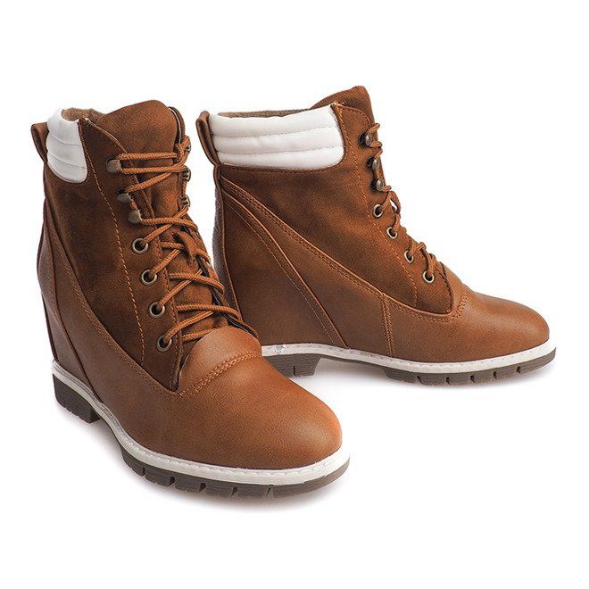 Cales de bois isolées CN865 Camel brun 1