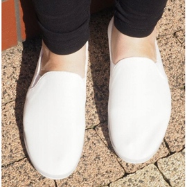Baskets à enfiler en Lycra BL181-2 blanches 1