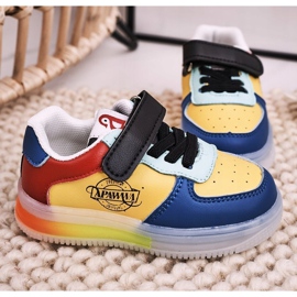 Apawwa Chaussures de sport pour enfants avec scooter multicolore à semelle lumineuse à LED bleu jaune 3