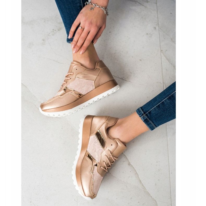 Bestelle Baskets élégantes beige 1 Bestelle Baskets élégantes beige 1