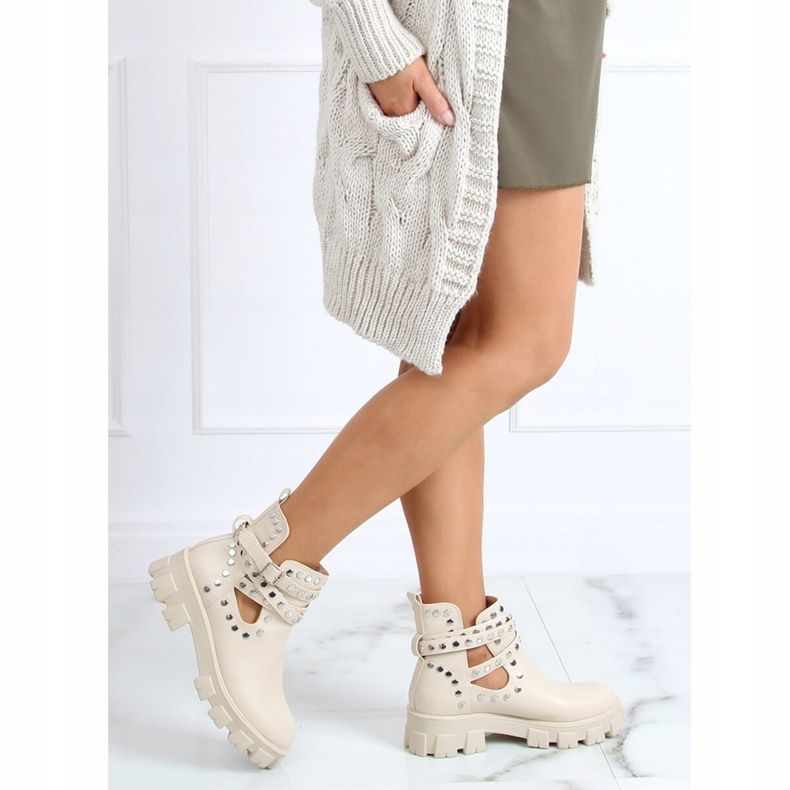 Boots coupées à clous beige NC1127 Beige 1