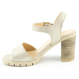 Mariettas Sandales sur le poteau 2713702 or beige doré 1