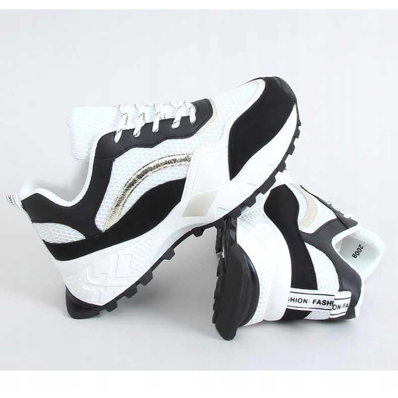 Chaussures de sport noir et blanc 2008 1