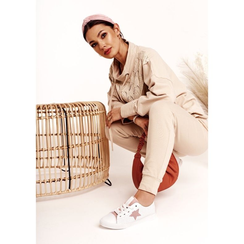 Baskets en cuir pour femmes avec une étoile Big Star DD274691 Blanc-Rose blanche 1