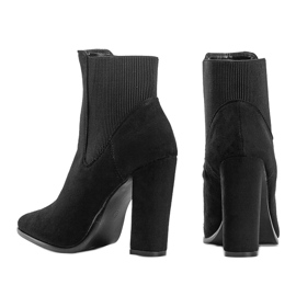 Bottines en daim noir sur le poteau 7KAK le noir 3
