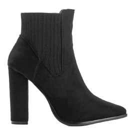 Bottines en daim noir sur le poteau 7KAK le noir 1