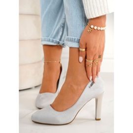 PJ1 Escarpins Classiques On A Pillar Suede Gris Eliana 1 PJ1 Escarpins Classiques On A Pillar Suede Gris Eliana 1