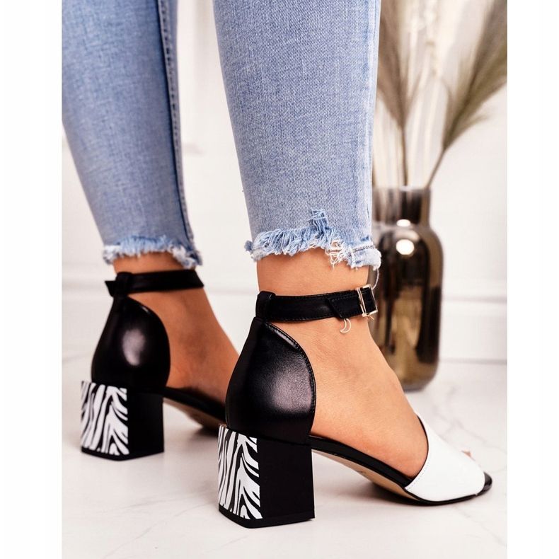Sandales En Cuir Sur Talon Haut Laura Messi 2285 Zebra Noir blanc 1