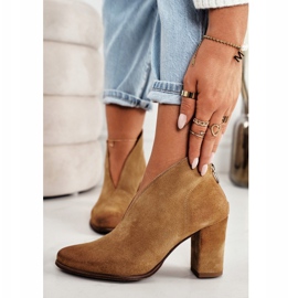 Exquisite Bottines En Daim Sur Un Talon Avec Une Coupe Exquise 1231 Rouge beige brun 1