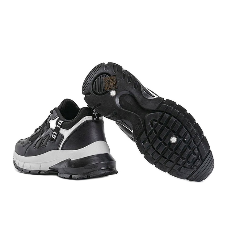 Baskets Claire noires 1