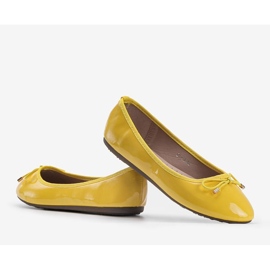 Ballerines en cuir verni jaune Jaylynn 2