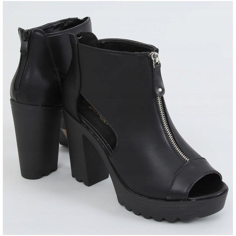 Bottes noires sur la plate-forme découpée noir 9109 Noir le noir 1