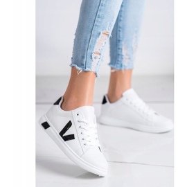 SHELOVET Chaussures de sport de printemps blanche 1 SHELOVET Chaussures de sport de printemps blanche 1