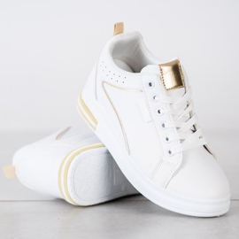 SHELOVET Chaussures blanches à semelle compensée cachée 1
