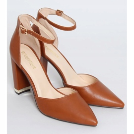Escarpins sur le chameau de poste X8077 Camel brun 1