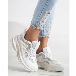 SHELOVET Baskets blanches sur la plate-forme 1 SHELOVET Baskets blanches sur la plate-forme 1