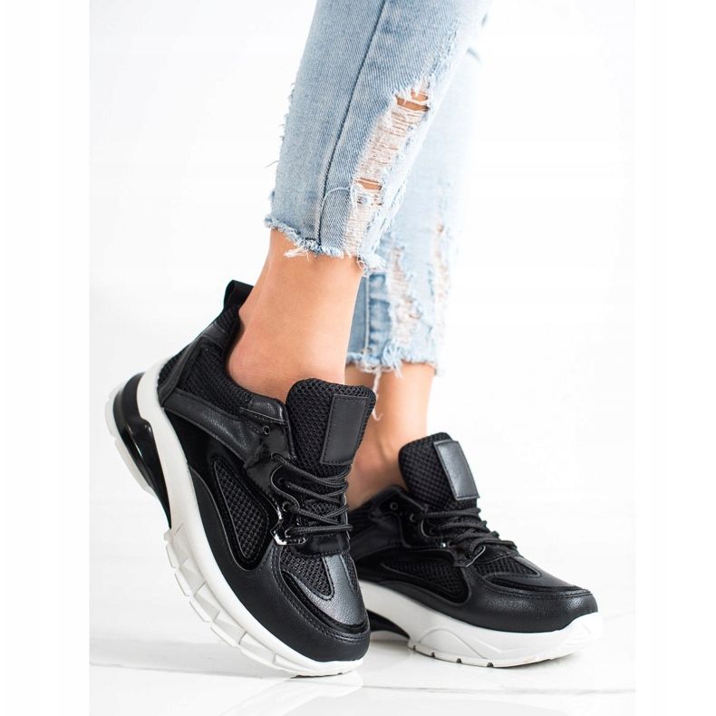 SHELOVET Baskets noires sur la plateforme le noir 2