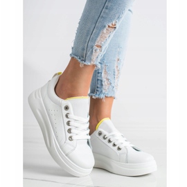 SHELOVET Baskets à la mode sur la plate-forme blanc 2