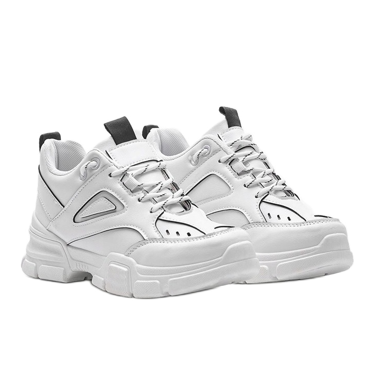 Les baskets blanches Christy's 2