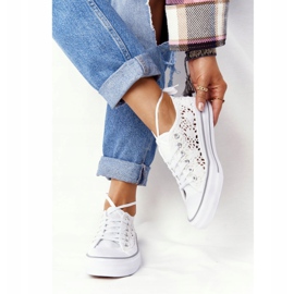 FB2 Baskets Candice Blanches à Dentelle Femme 2 FB2 Baskets Candice Blanches à Dentelle Femme 2