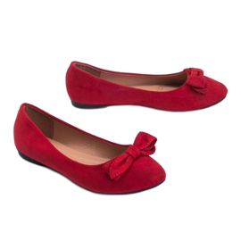Les ballerines rouges en daim d'Ellie 2