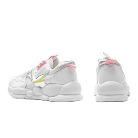 Baskets blanches de Jaycee 2