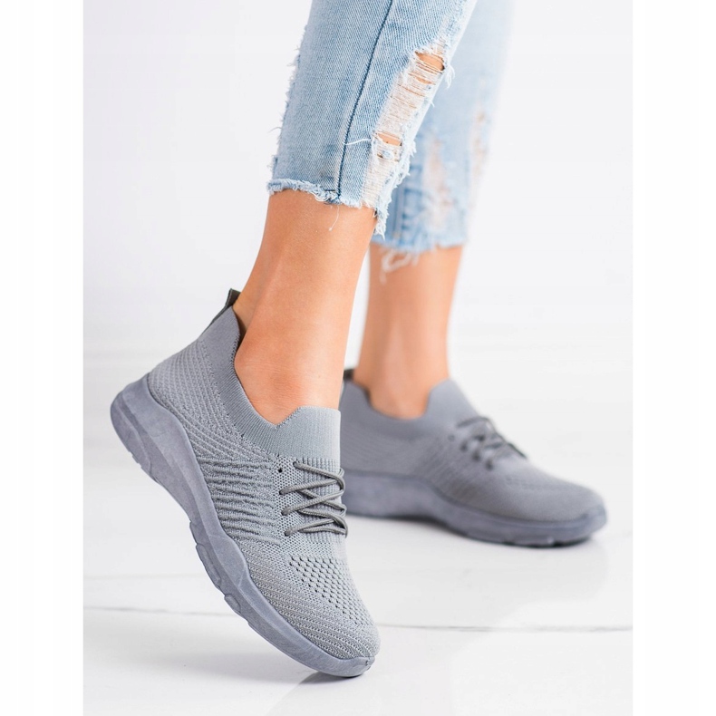 SHELOVET Chaussures de sport grises confortables 1 SHELOVET Chaussures de sport grises confortables 1
