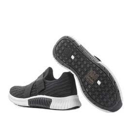 Chaussures de sport à enfiler Akira noires le noir 1 Chaussures de sport à enfiler Akira noires le noir 1