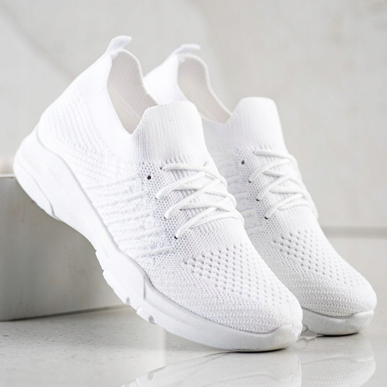 SHELOVET Chaussures de sport blanches confortables 1 SHELOVET Chaussures de sport blanches confortables 1