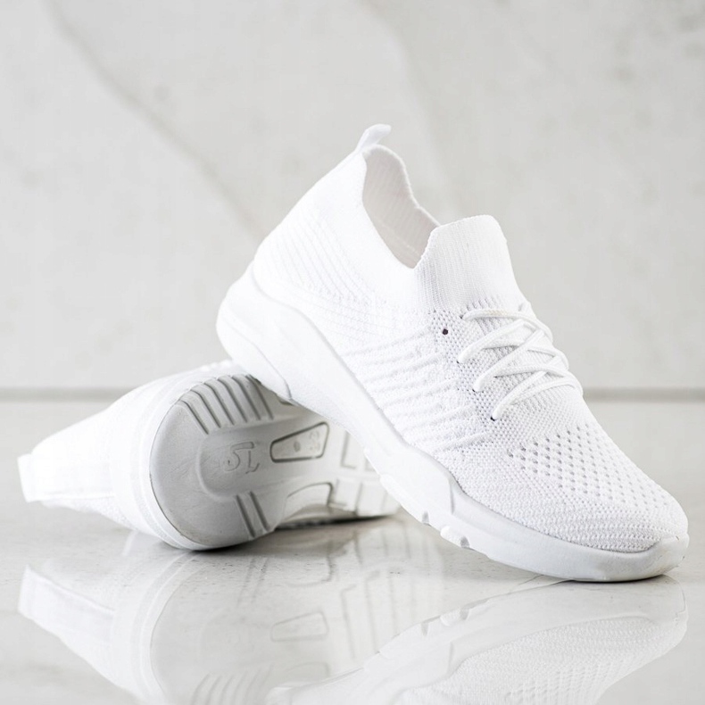 SHELOVET Chaussures de sport blanches confortables 2 SHELOVET Chaussures de sport blanches confortables 2
