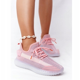Chaussures de sport pour femmes sur une semelle en gel Freestyler rose blanche 1 Chaussures de sport pour femmes sur une semelle en gel Freestyler rose blanche 1