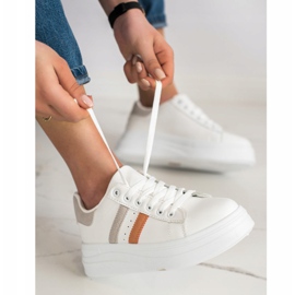 SHELOVET Baskets avec empiècements en daim blanche 2