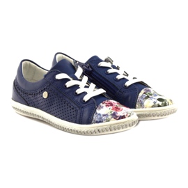 Chaussures en cuir bleu marine des filles avec des fleurs 85524 Bartek 4 Chaussures en cuir bleu marine des filles avec des fleurs 85524 Bartek 4