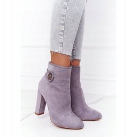 Bottes classiques sur un poteau Lu Boo gris 1