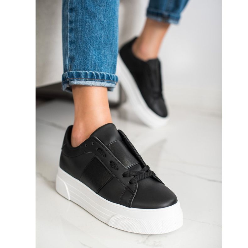 SHELOVET Baskets avec cuir écologique sur la plate-forme noir 2