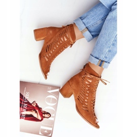 Boots Daim Ajourées Maciejka Rouge 04040-29 brun 2