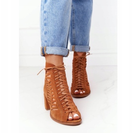 Boots Daim Ajourées Maciejka Rouge 04040-29 brun 8
