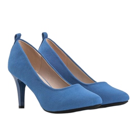 Escarpins bleus sur un talon aiguille Cameron 1