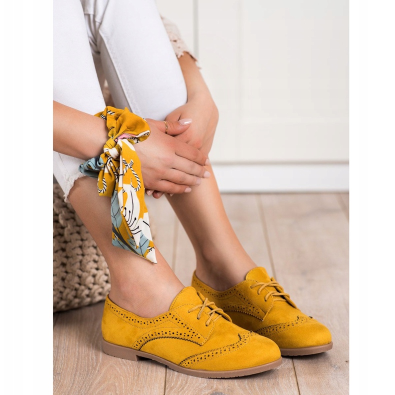 SHELOVET Chaussures ajourées pour le printemps jaune 1