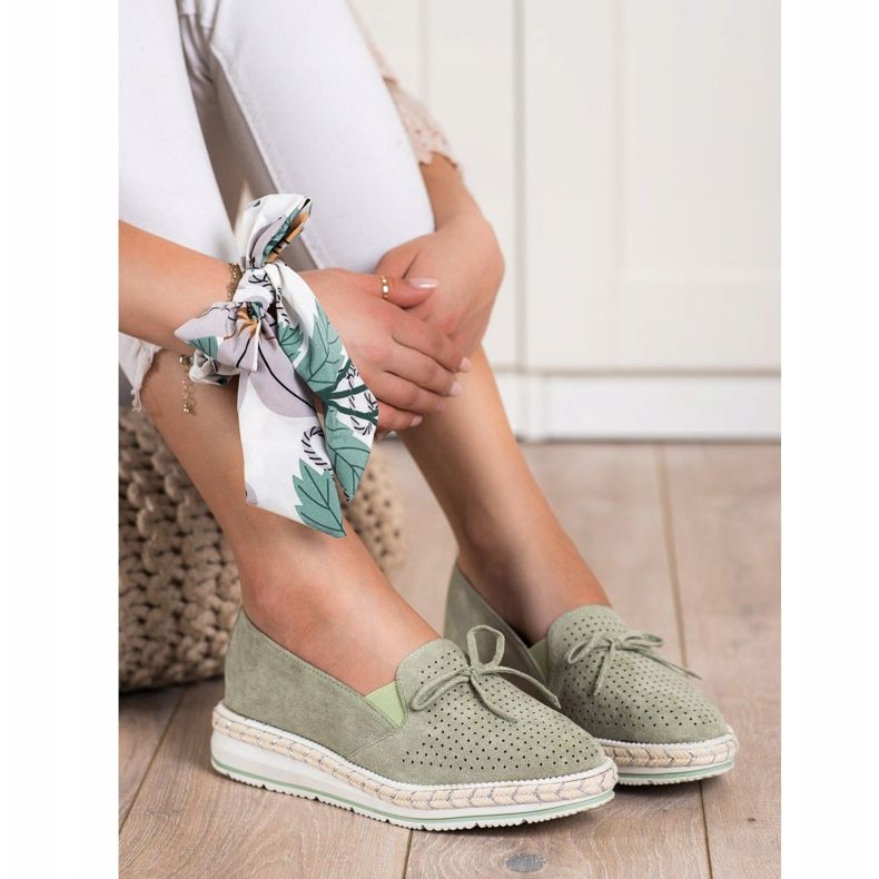 SHELOVET Mocassins ajourés sur la plateforme vert 2