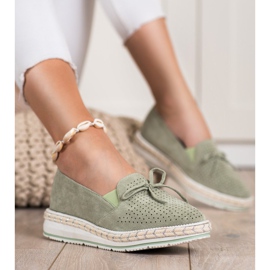 SHELOVET Mocassins ajourés sur la plateforme vert 1 SHELOVET Mocassins ajourés sur la plateforme vert 1