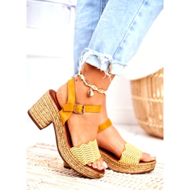 EVE Sandales jaunes Fobi pour femmes sur un talon haut beige 2