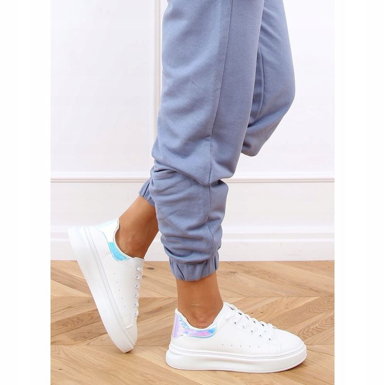 Baskets femme blanches A88-63 Argent 1 Baskets femme blanches A88-63 Argent 1